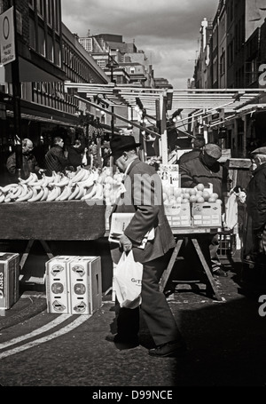 Berwick Street fruit and vegetable market in Soho, London Stock Photo