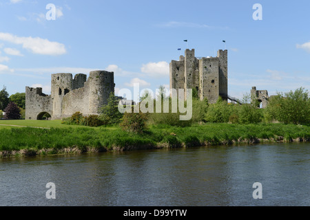 Trim Castle (Trim, County Meath, Ireland) on the banks of the Boyne River. It is the largest Anglo-Norman Castle in Ireland. Stock Photo