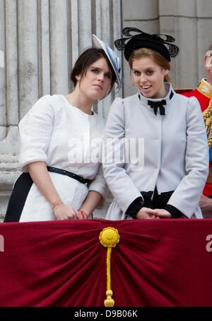 Britain's Princess Beatrice of York (R) and Princess Eugenie of York seen on the balcony of Buckingham Palace to watch a flypast of military aircraft following Trooping the Colour in London, Britain, 15 June 2013. Trooping the Colour is a ceremony to honour Britain's Queen Elizabeth II's official birthday. Photo: Patrick van Katwijk / NETHERLANDS AND FRANCE OUT Stock Photo