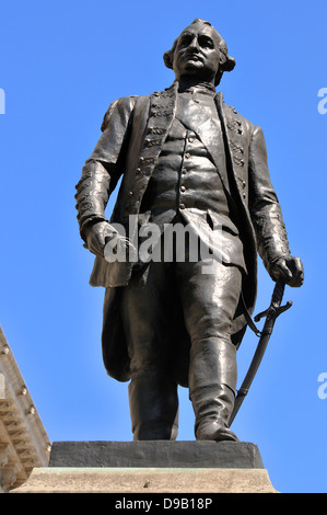London, England, UK. Statue: Robert Clive / 'Clive of India' (John Tweed, 1912) overlooking St James's Park Stock Photo