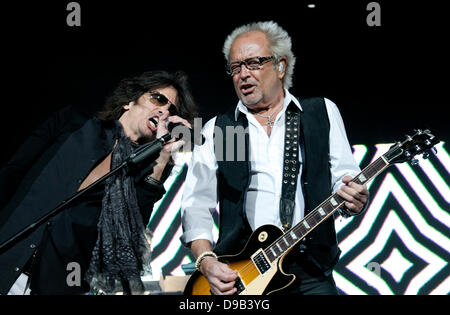 Kelly Hansen, Mick Jones of Foreigner performing live in concert at the Seminole Hard Rock Hotel and Casinos' Hard Rock Live. Hollywood, Florida - 13.03.11 Stock Photo