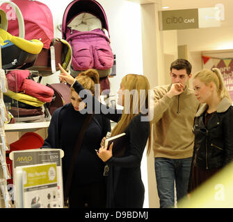 Stacey Solomon and boyfriend Aaron Barnham shopping at 'Mamas & Papas' London, England - 09.02.12 Stock Photo