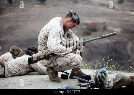 US Marines Scout Snipers During A Vertical Assault Training Exercise ...