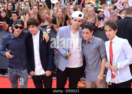 Toronto, Canada. June 16, 2013. The 2013 MuchMusic Video Awards arrival. In picture, The Janoskians (Credit: EXImages/Alamy Live News) Stock Photo