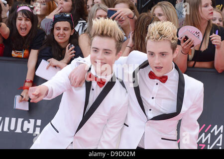 Toronto, Canada. June 16, 2013. The 2013 MuchMusic Video Awards arrival. In picture, Jedward (Credit: EXImages/Alamy Live News) Stock Photo