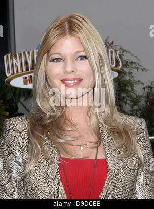 Donna D'Errico, Los Angeles premiere of 'Hop' at Universal Studios