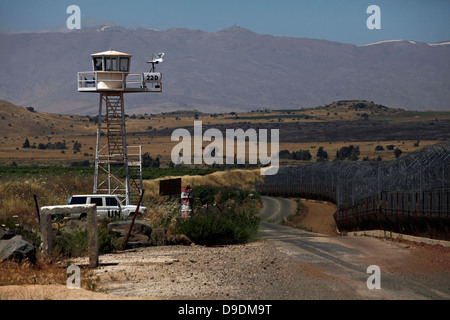 A watch tower of the United Nations Disengagement Observer Force UNDOF at the Quneitra border Crossing in the Golan Heights between Israel and Syria Stock Photo
