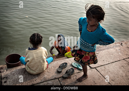 Children washing clothes in the river, Mae Ra Camp for Burmese Stock ...