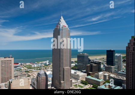 KEYBANK CENTER TOWER DOWNTOWN CLEVELAND LAKE ERIE OHIO USA Stock Photo ...