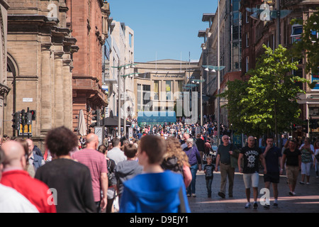 Glasgow's most stylish shopping area filled with summer shoppers. Stock Photo