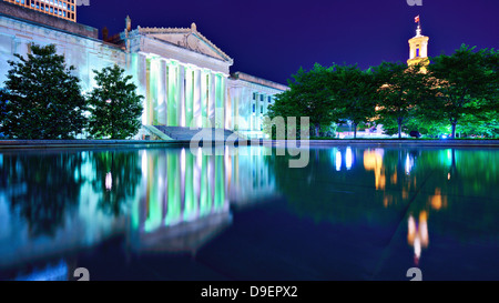 Nashville War Memorial Auditorium and Tennessee State Capitol in Nashville, Tennessee, USA. Stock Photo