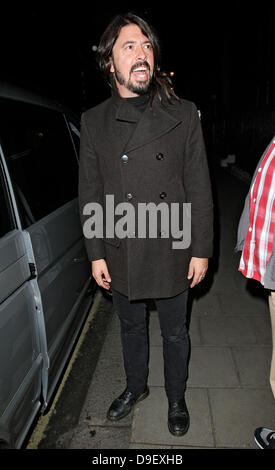 Them Crooked Vultures drummer and Foo Fighters frontman, Dave Grohl, leaving Claridges Hotel. The legendary rocker is in town ahead of his gig with the Foo Fighters this coming Friday (25.02.11) at the NME Awards Big Gig at Wembley Arena London, England - 22.02.11 Stock Photo