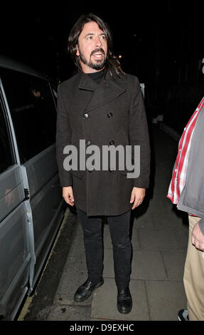 Them Crooked Vultures drummer and Foo Fighters frontman, Dave Grohl, leaving Claridges Hotel. The legendary rocker is in town ahead of his gig with the Foo Fighters this coming Friday (25.02.11) at the NME Awards Big Gig at Wembley Arena London, England - 22.02.11 Stock Photo