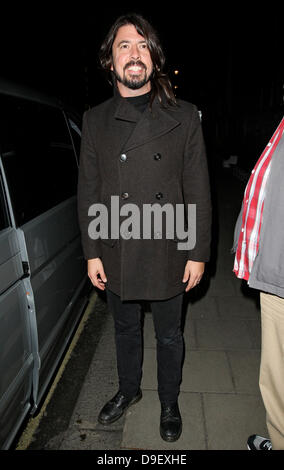 Them Crooked Vultures drummer and Foo Fighters frontman, Dave Grohl, leaving Claridges Hotel. The legendary rocker is in town ahead of his gig with the Foo Fighters this coming Friday (25.02.11) at the NME Awards Big Gig at Wembley Arena London, England - 22.02.11 Stock Photo