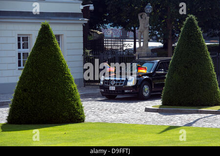 Berlin, Germany. June 19th 2013. German President Joaquim Gauck receives US President Barack Obama in the Presidential Palace in Berlin. Credits: Credit: Gonçalo Silva/Alamy Live News. Stock Photo