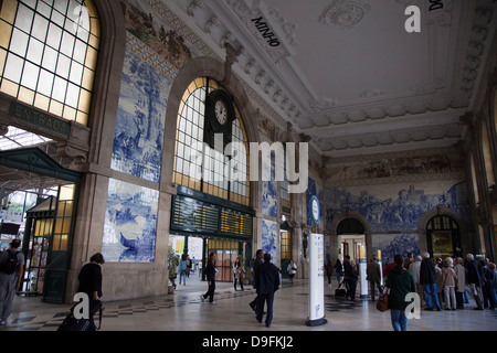 Tiled walls depicting historical events, Porto, Portugal Stock Photo