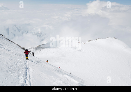 Climbing expedition on Mount McKinley, 6194m, Denali National Park, Alaska, USA Stock Photo