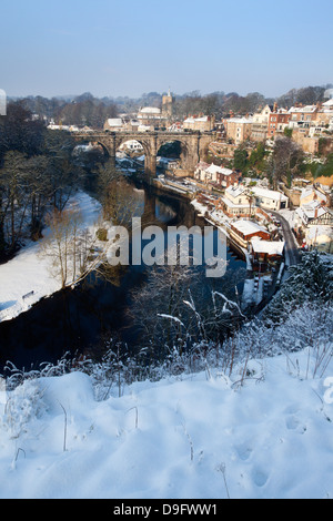 Railway Viaduct over the Nidd at Knaresborough in winter, Yorkshire, England, UK Stock Photo