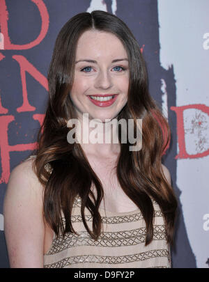 KACEY ROHL RED RIDING HOOD LOS ANGELES PREMIERE. WARNER BROS. HOLLYWOOD