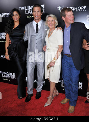 Matthew McConaughey, mother Mary Kathleen McCabe, brother, Rooster Screening Of Lionsgate & Lakeshore Entertainment's 'The Lincoln Lawyer' at ArcLight Cinemas Cinerama Dome Los Angeles, California - 10.03.11 Stock Photo