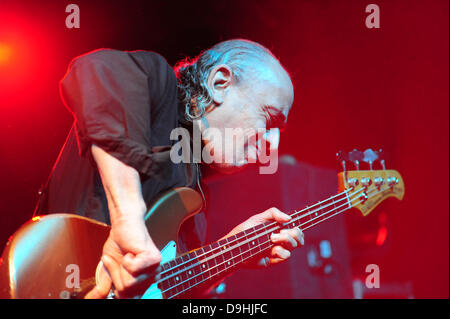 Norman Watt Roy playing bass guitar for Wilko Johnson  live at the O2 Academy  Birmingham, England - 19.03.11 Stock Photo