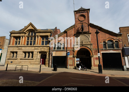 Castleford Free Library opened 1905, on the left, and The Market Hall, opened 1880, on the right. Stock Photo