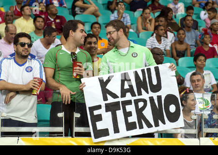 Salvator, Brazil. 20th June, 2013. Nigeria fans (NGR), JUNE 20, 2013 - Football / Soccer : FIFA Confederations Cup Brazil 2013 Group B match between Nigeria 1-2 Uruguay at Arena Fonte Nova in Salvador, Brazil. (Photo by Maurizio Borsari/AFLO/Alamy Live News) Stock Photo