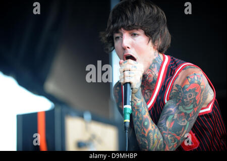 June 22, 2013 - Pomona, California, USA - Musician-OLIVER S. SYKES lead vocals and keyboard for the Brittish metalcore band Bring Me The Horizon, on stage at Vans Warped Tour 2013, Pomona Fairplex, Pomona, California, USA, June 21, 2013..Credit Image  cr  Scott Mitchell/ZUMA Press (Credit Image: © Scott Mitchell/ZUMAPRESS.com) Stock Photo