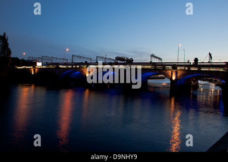 Glasgow Bridge over the river Clyde in Glasgow City Centre. Stock Photo