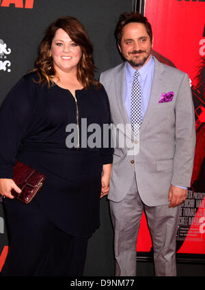 New York, U.S. June 23, 2013. Actress MELISSA MCCARTHY and her husband BEN FALCONE attend the New York of 'The Heat' held at the Ziegfeld Theatre. Credit:  ZUMA Press, Inc./Alamy Live News Stock Photo
