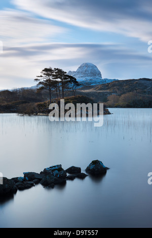 Loch Druim Suardalain with Mts Canisp & Suilven dusted in snow, Sutherland, Scotland, UK Stock Photo