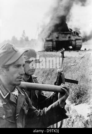 German tank attack on the Eastern Front, 1941 Stock Photo - Alamy