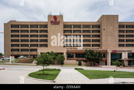 The OU Medical Center entrance in Oklahoma City, affiliated with Oklahoma University. Oklahoma City, Oklahoma, USA. Stock Photo