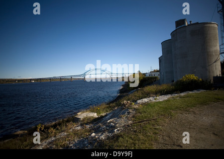 Canada, New Brunswick, Miramichi River Valley, Doaktown, colorful thread  and fabrics used in making fishing flies Stock Photo - Alamy