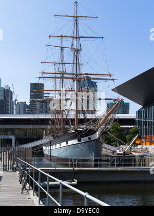 dh  MELBOURNE AUSTRALIA Tall ship in the boatbuilders yard dock Stock Photo