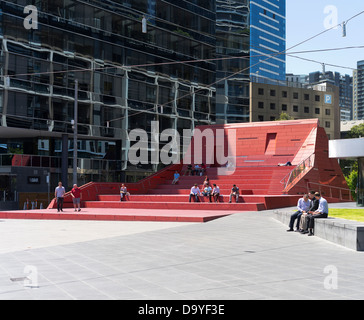 dh Southbank Promenade MELBOURNE AUSTRALIA Australia office workers sitting relaxing in public square area city Stock Photo