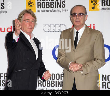 London, UK. 28th June 2013. Status Quo's Rick Parfitt and Francis Rossi at the Nordoff Robbins Silver Clef Awards at the Hilton, Park Lane, London - June 28th 2013 Credit:  KEITH MAYHEW/Alamy Live News Stock Photo