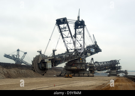 Bagger 288, a large bucket-wheel coal excavator working at a surface coal mine in Germany. Stock Photo