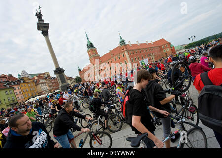 Warsaw, Poland - June 28th, 2013 - Hundreds of bicycle fans gathered on the Castle Square in the Old Town of Warsaw and lead by the Ambassador of Denmark - Steen Hommel - who even tried to make a speech in Polish, rode a 27-kilometer-route through the town.This was one in a series of similar events in the capital city of Poland. Credit:  Henryk Kotowski/Alamy Live News Stock Photo