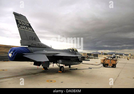 157th Expeditionary Fighter Squadron Lockheed F-16C Block 52Q Fighting Falcon 93-0541 Stock Photo