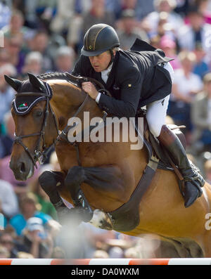 British show jumper Nick Skelton on his horse Big Star in action during the Showjumping Grand Prix at the International Horse Show CHIO in Aachen, Germany, 30 June 2013. Photo: UWE ANSPACH Stock Photo