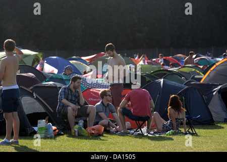 People camping in Wimbledon Park for tickets for the Wimbledon Tennis Championships in SW19 Stock Photo