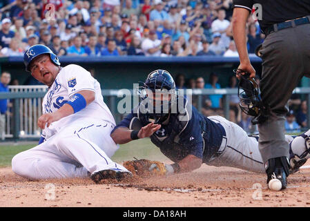 February 25, 2016: First baseman Eric Hosmer #35 poses for a