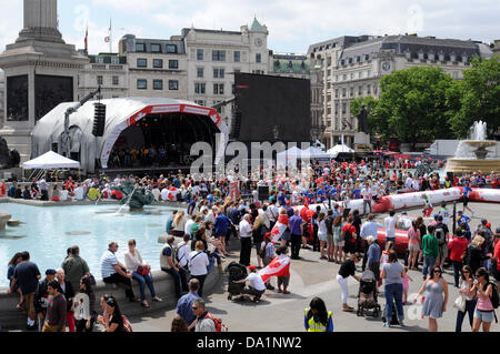 London, UK. 1st July 2013. Trafalgar Square, London, England hosting Canada Day International, July 1st 2013. Credit:  Jamie Gray/Alamy Live News