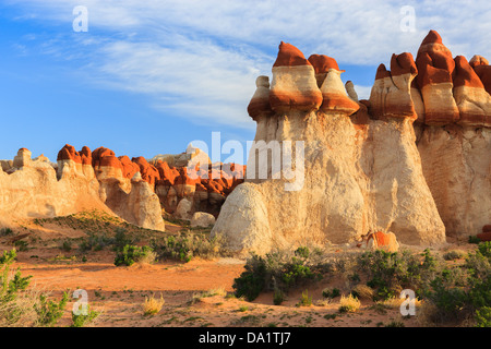 Red rock boulders in the Blue Canyon area of Moenkopi Wash south of Tonalea, Arizona, USA Stock Photo