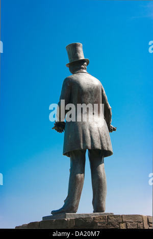 Bronze statue of Isambard Kingdom Brunel at Neyland, Pembrokeshire . It was the last work of sculptor Robert Thomas. Stock Photo