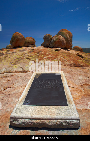 Grave of Leander Starr Jameson, atop Malindidzimu, or 'World's View', Matobo National Park, Matobo Hills World Heritage Site Stock Photo