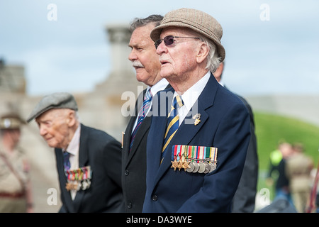 Football Legend Ron Barassi's first Anzac Day march in Melbourne Australia honoring the military service of his father in WWII. Stock Photo
