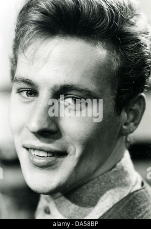 MARK WYNTER  UK pop singer in May 1968. Photo Tony Gale