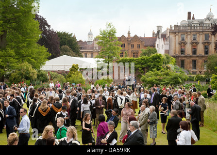 Cambridge University, graduates on graduation day with their families, Clare College, Cambridge UK Stock Photo